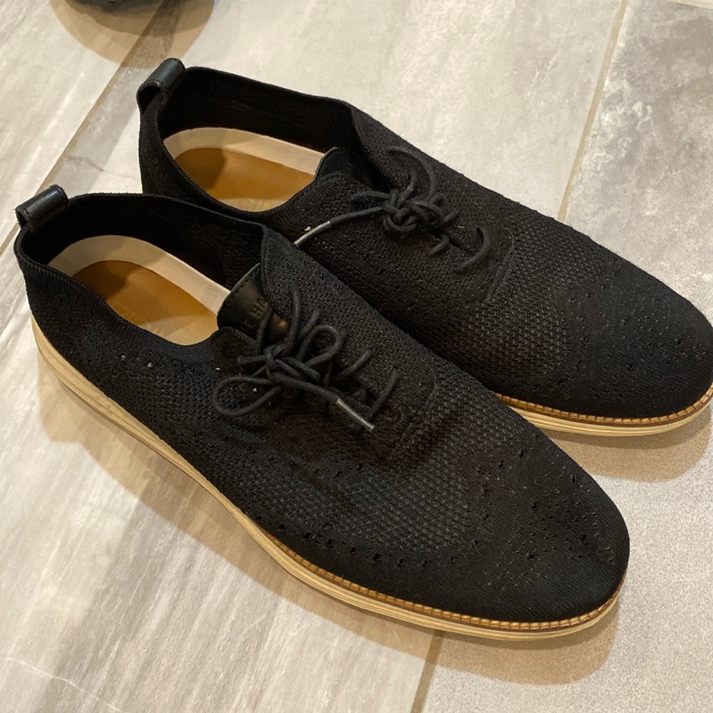 Men’s COLE HANN OriginalGrand perforated dress shoes